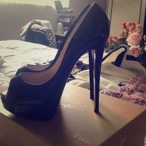 Authentic guaranteed Lady peep